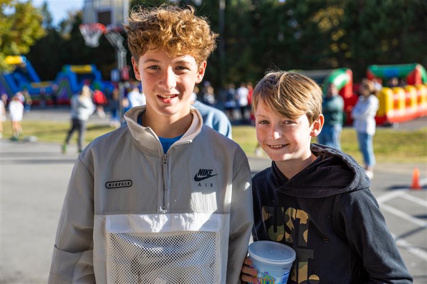 Students enjoy time at the Brentwood Middle School Bash
